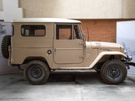 1965 FJ40 35131 Beige