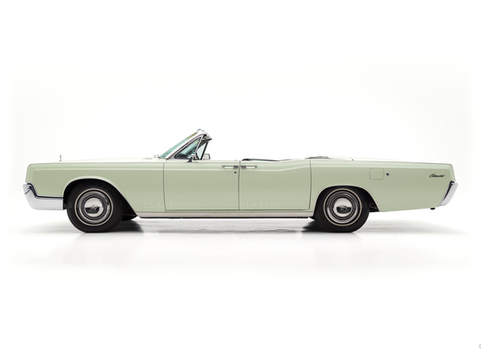 The Classic Motor Company - 1967 Lincoln Continental 7Y86G806920 - Cameo Green - Studio