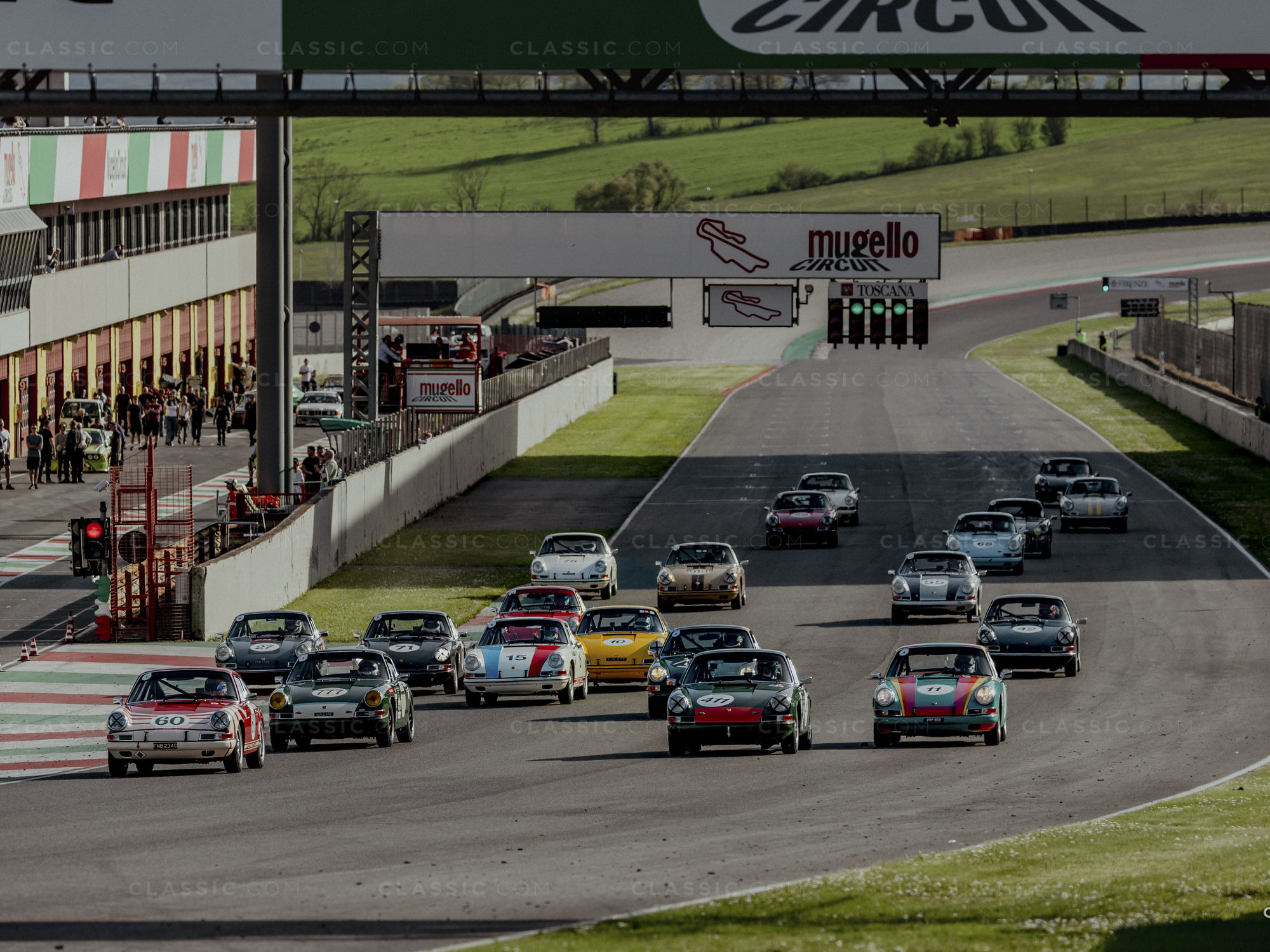 The Classic Motor Company - 1968 Porsche 911 Race Car Yellow 11835003 - 2024 04 05 Muguello Race