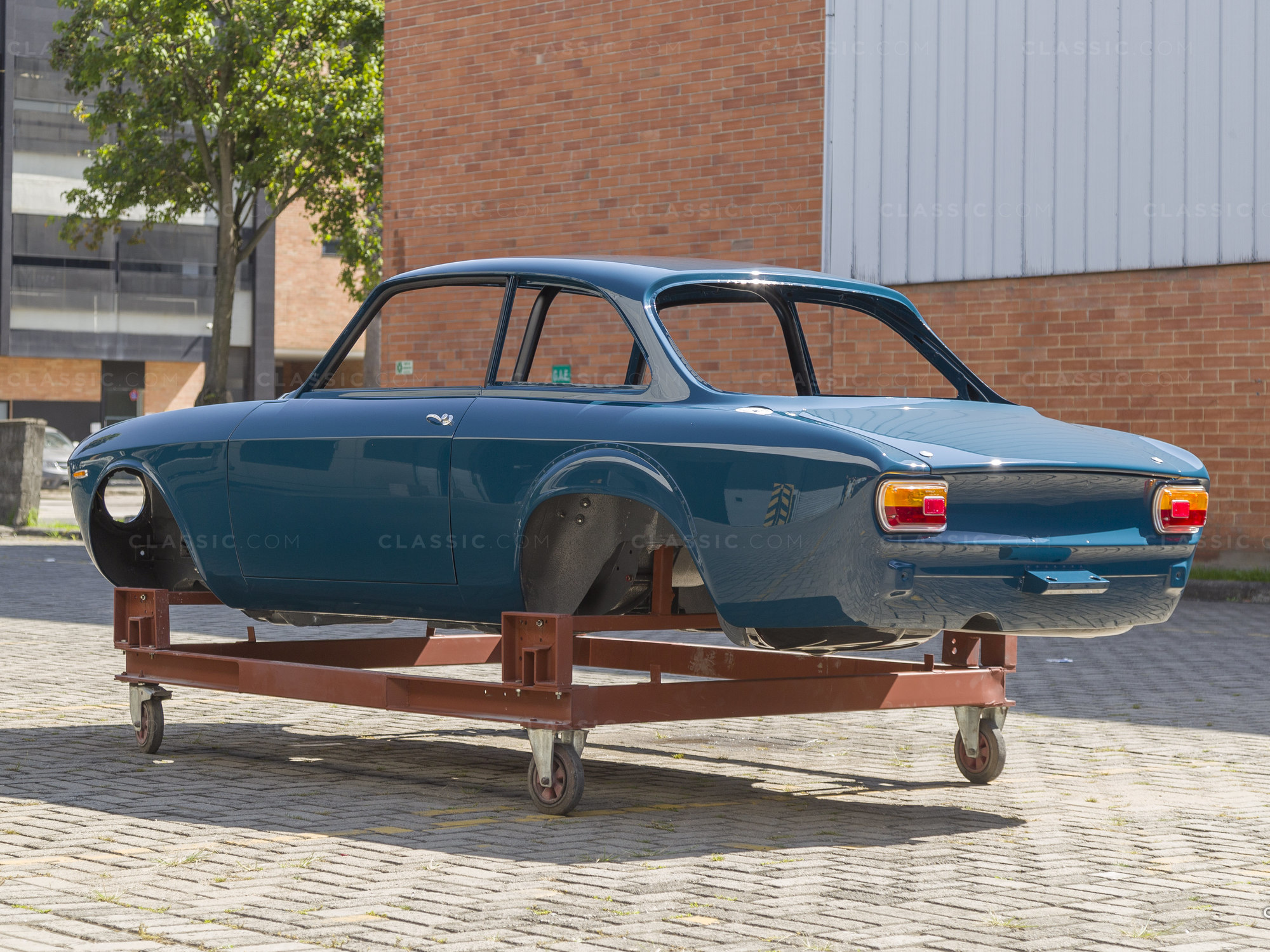 The Classic Motor Company - 1969 Alfa Romeo Giulia GTA 1300 Junior Alfa Bluette - Finished Paint