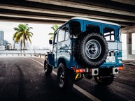 1978 FJ40 265788 Sky Blue - studio