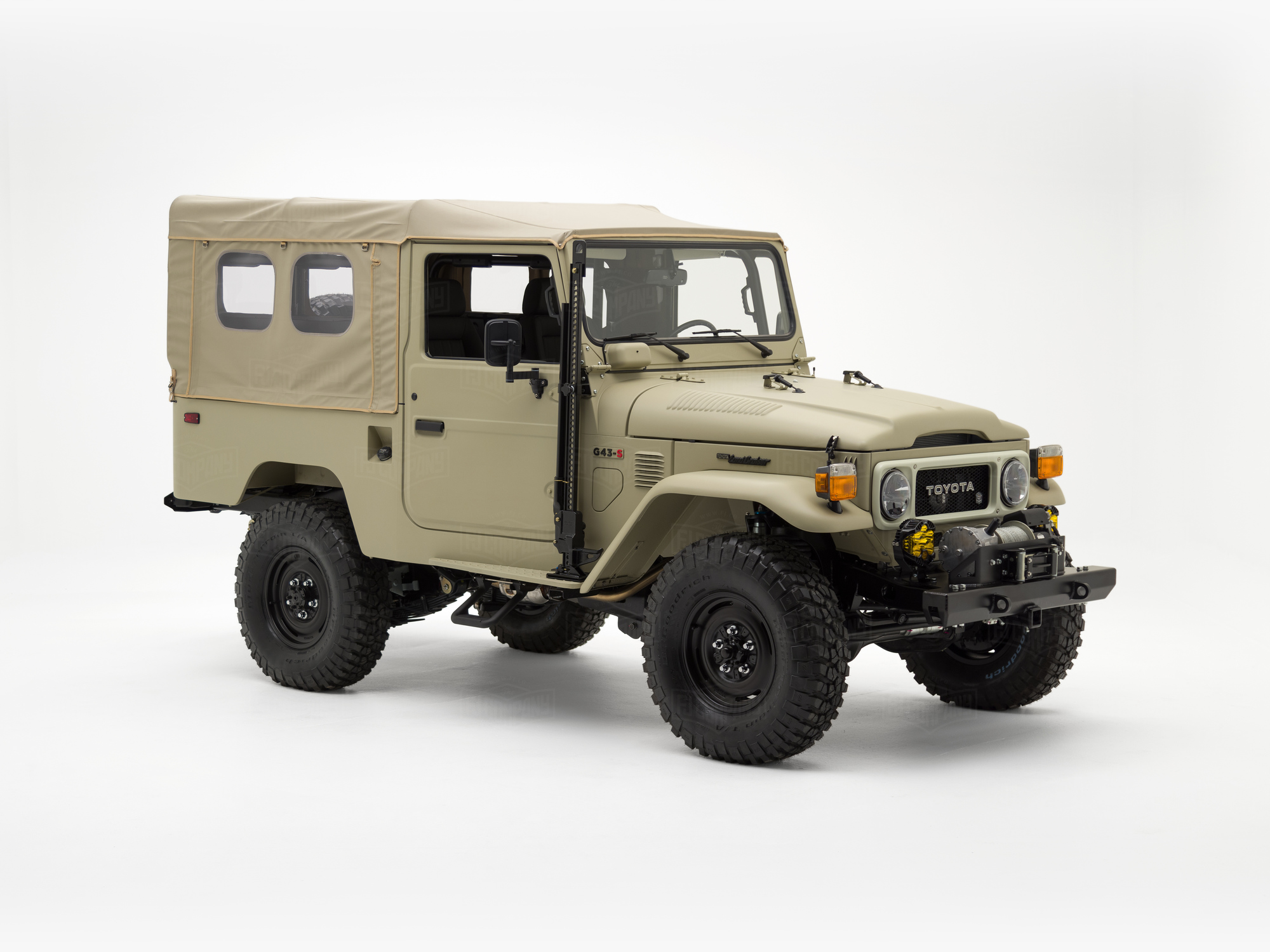 G43-S Expedition Matte Beige - Studio