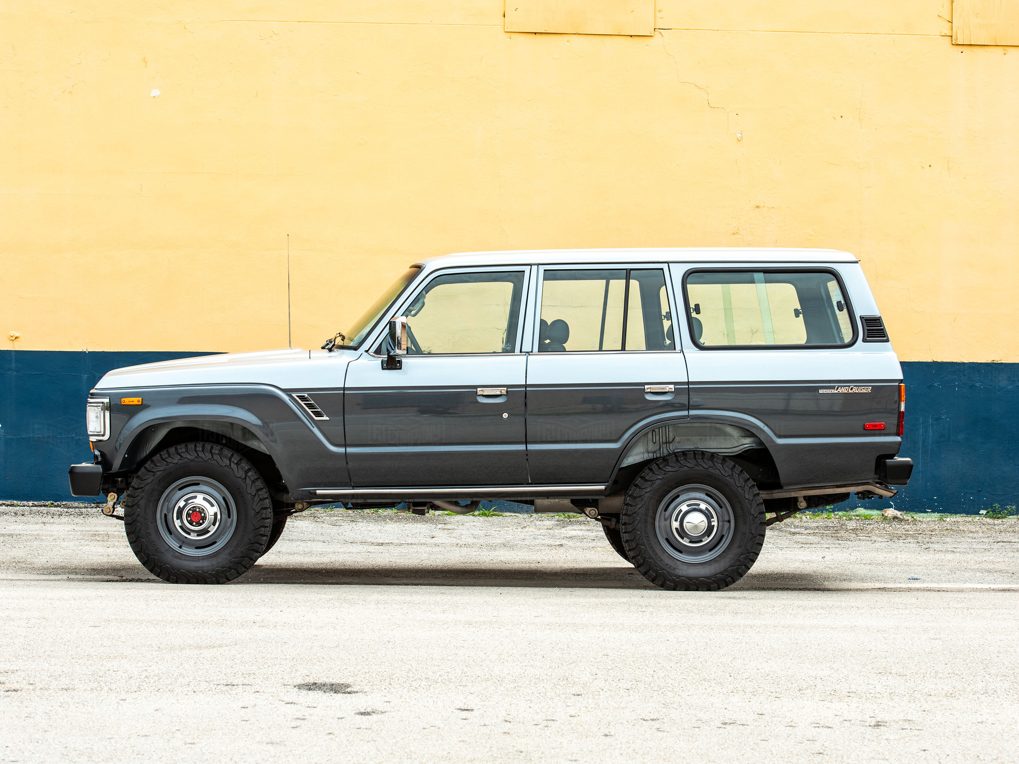 The FJ Company - 1988 Toyota Land Cruiser FJ62 G8J0088791 Blue - Silver - Outdoors