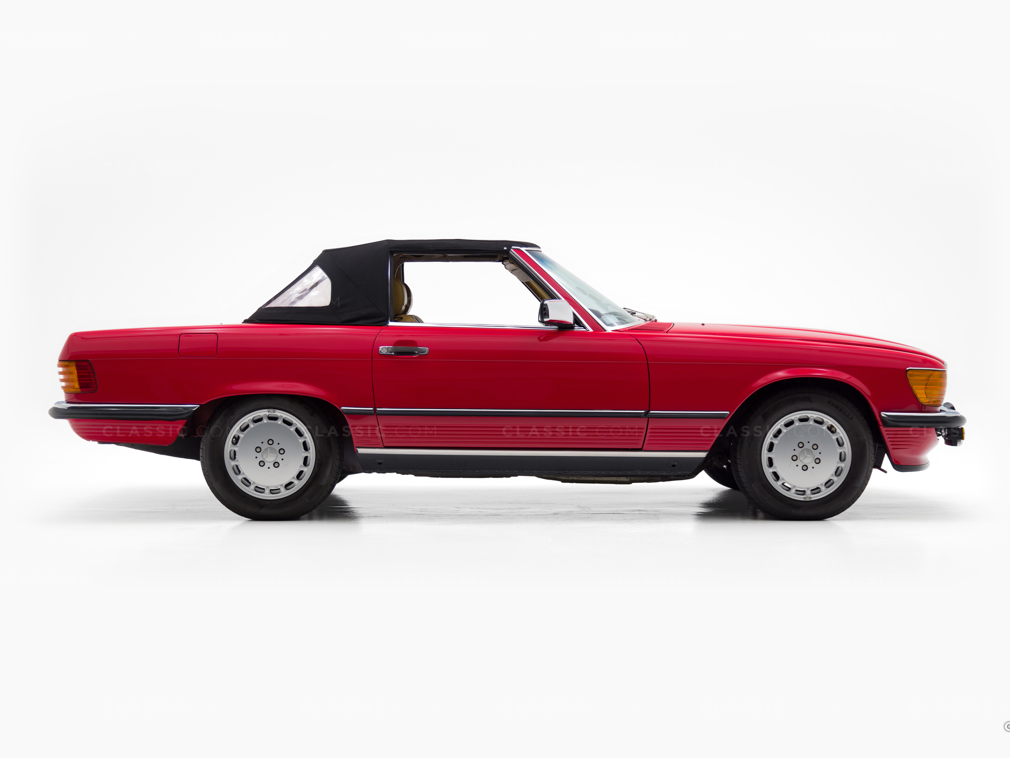 1989 Mercedes-Benz 560SL WPBBA48DXKA103846 Studio