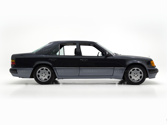 1992 Mercedes-Benz 500E - WDB1240361B872073 - Studio