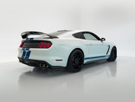 2020 Ford Shelby Mustang GT350R White - 1FA6P8JZ2L5552601 - Studio
