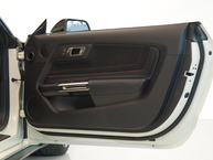 2020 Ford Shelby Mustang GT350R White - 1FA6P8JZ2L5552601 - Studio