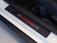 2020 Ford Shelby Mustang GT350R White - 1FA6P8JZ2L5552601 - Studio