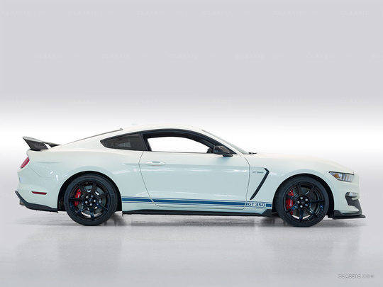 2020 Ford Shelby Mustang GT350R White - 1FA6P8JZ2L5552601